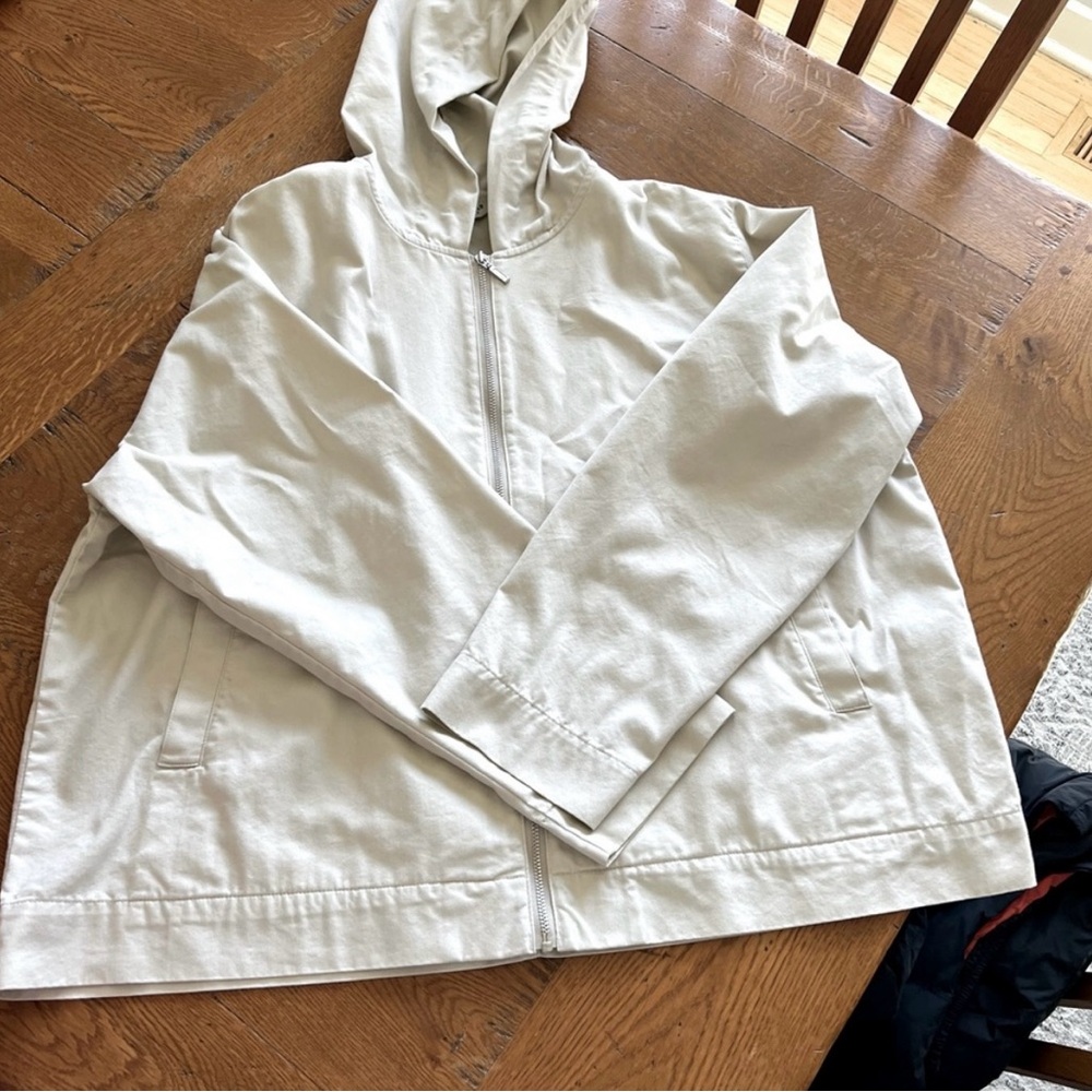 Vintage Eddie Bauer women's light jacket with hood, XXL